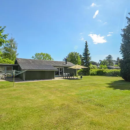 4 Bedroom Amazing In Idestrup Boto By